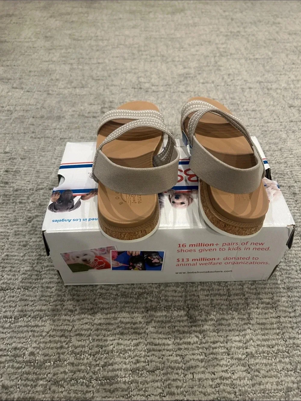 Skechers Women's Bobs Desert Kiss Low - Breezy Stripe Tan 6.5